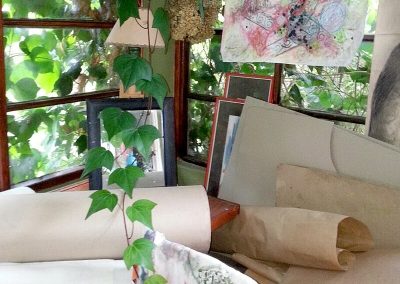 lifepod-art-studio-art-supplied